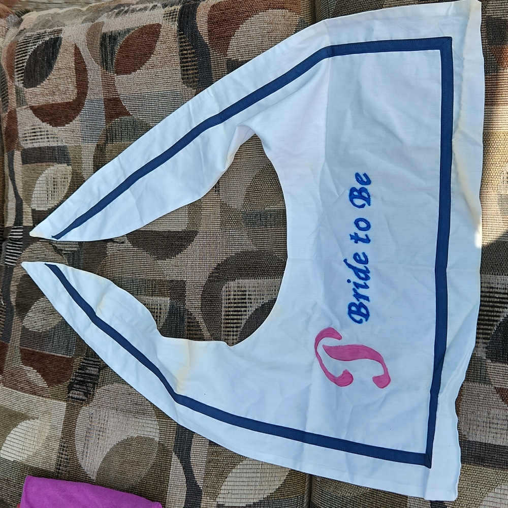 Bride to be bib